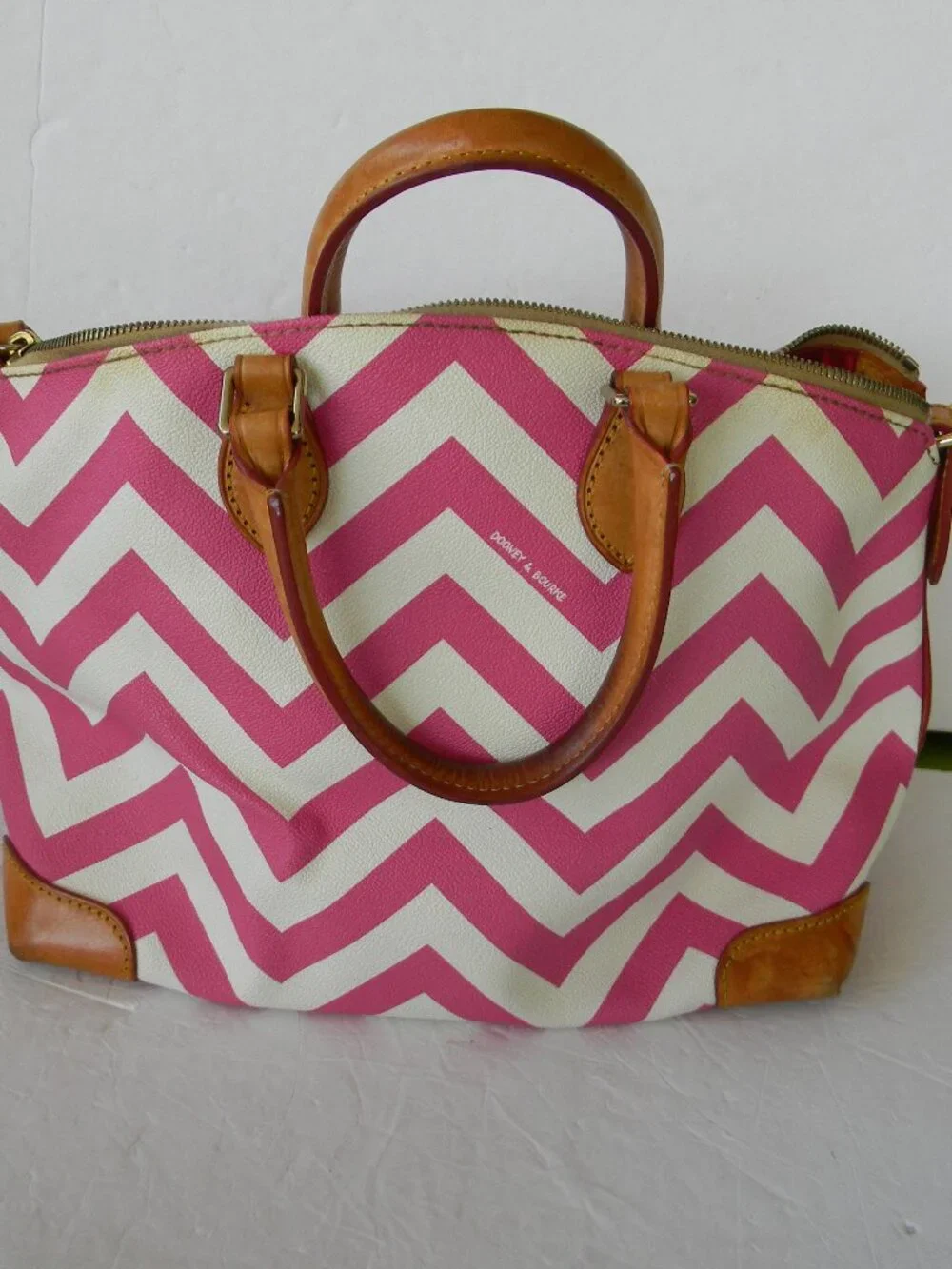 DOONEY & BOURKE PINK/WHITE CHEVRON COATED CANVAS/LEATHER SATCHEL